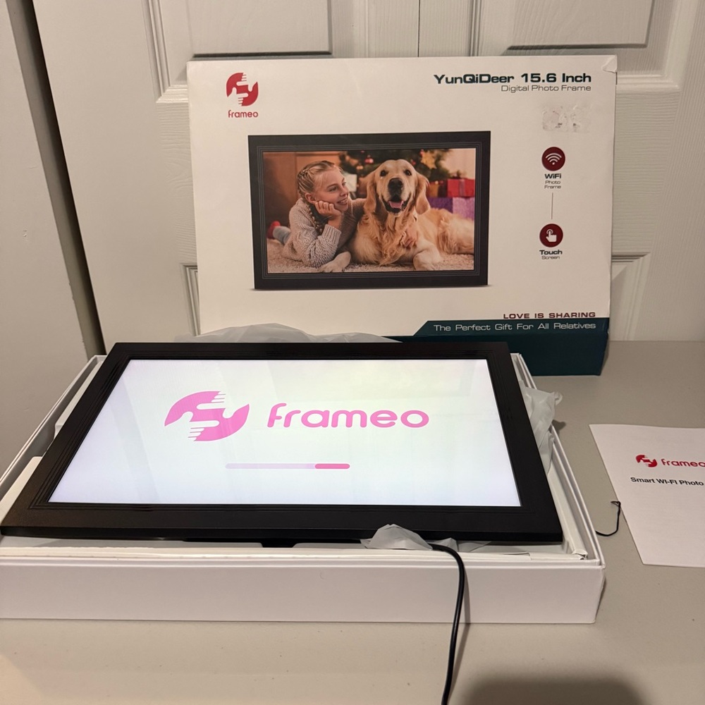 Frameo 15.6" Digital Touchscreen Photo Frame, WiFi, Easy Share with App